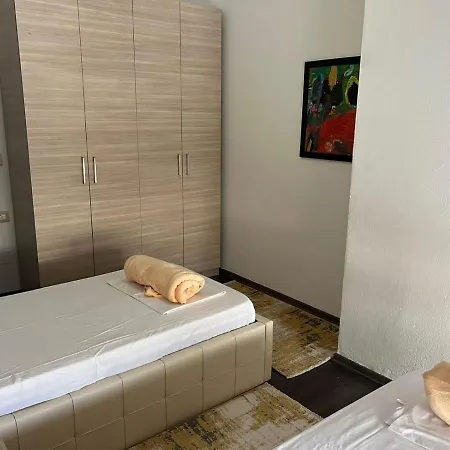 Cactus Coastal: 3-bedroom Vlorë